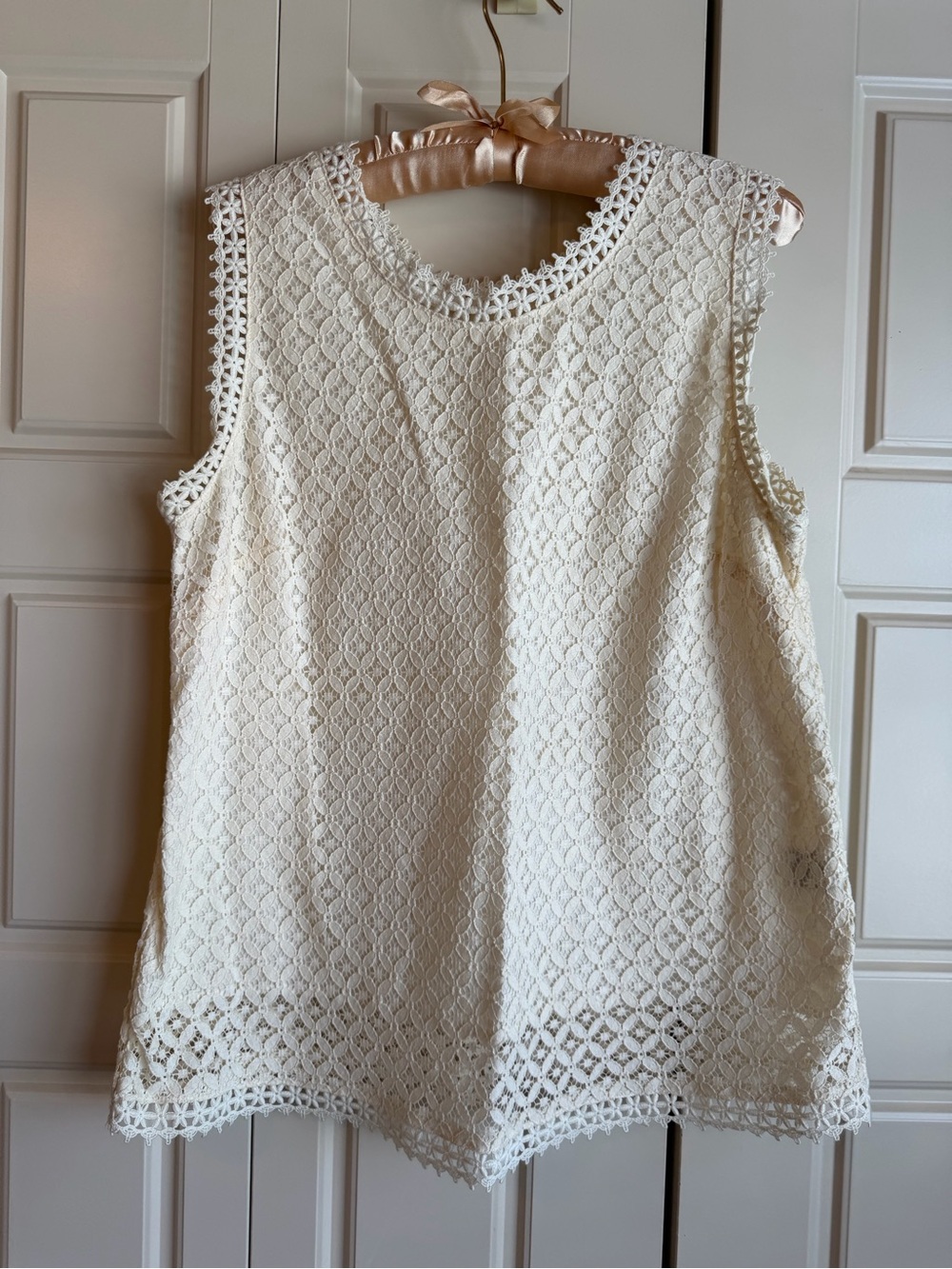 Merona Cream Crochet Lace Sleeveless Tank Top, L, lined